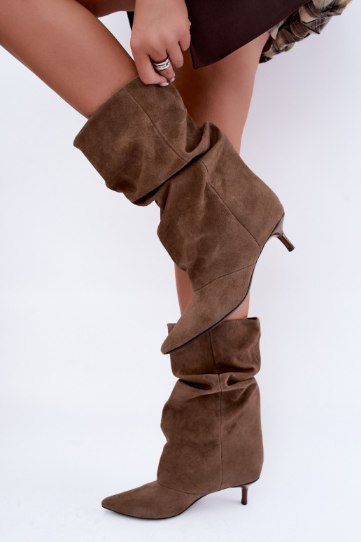 slip-on ankle boots with heels made of faux suede in chaki color Cindrelle