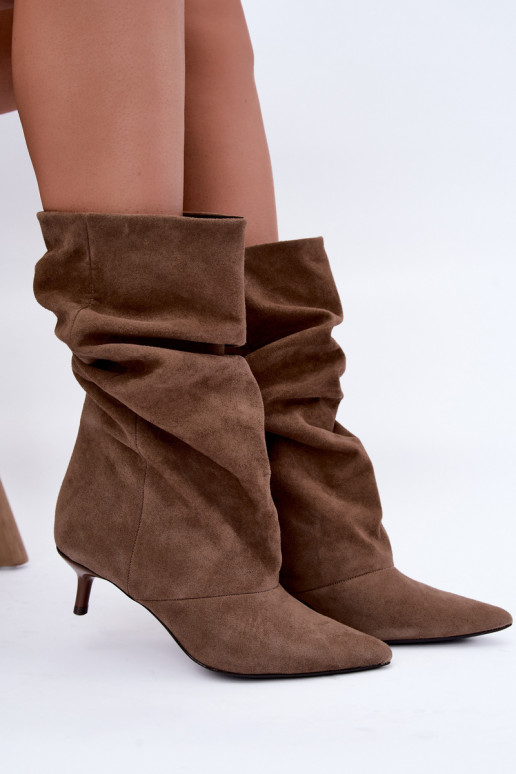 slip-on ankle boots with heels made of faux suede in chaki color Cindrelle