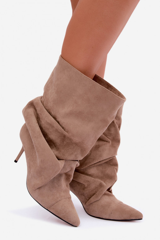 wrinkled warm slip-on ankle boots with thin heels in sand color Greselle