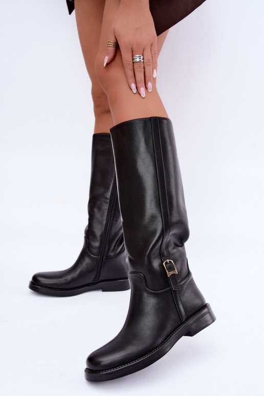 knee-high boots with buckles and wide heels in black color Ismerelle