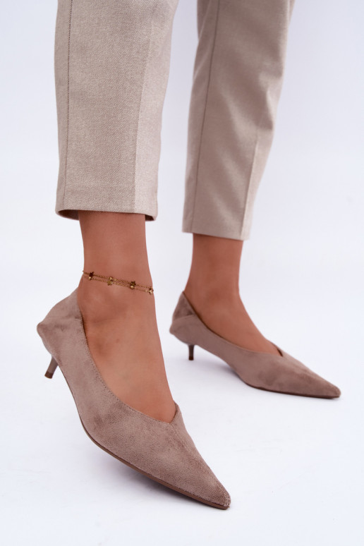 buty na niskim obcasie w kolorze piaskowym Joresta