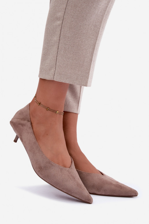 buty na niskim obcasie w kolorze piaskowym Joresta
