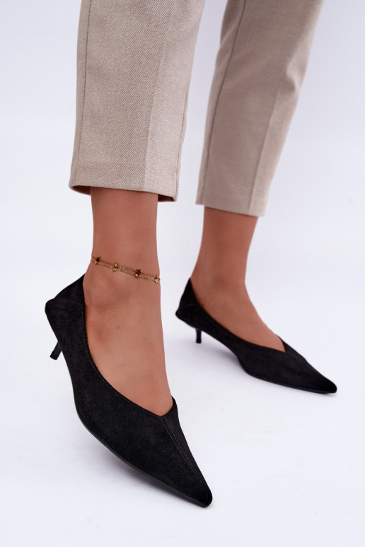 buty na niskim obcasie w kolorze czarnym Joresta