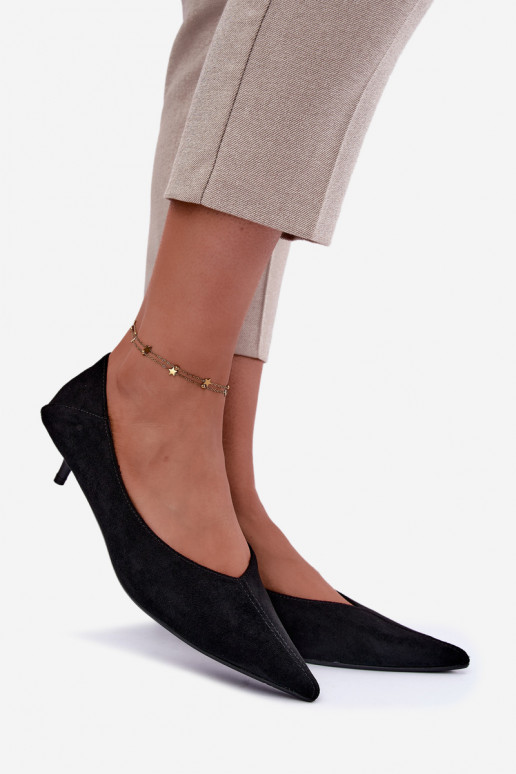 low-heeled shoes in black color Joresta