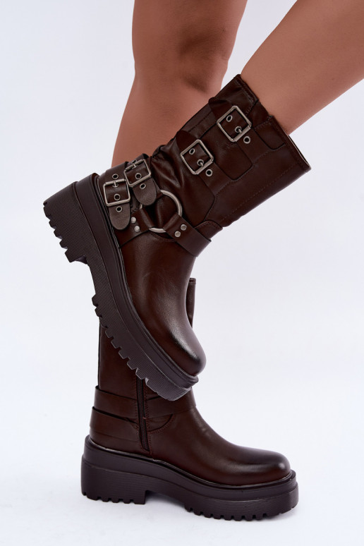 Warm ankle boots with platform and buckles in chocolate color Gilmora