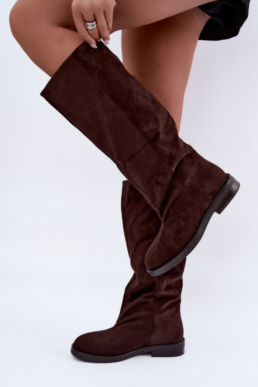 Slip-on knee-high boots with wide heels Pavellea
