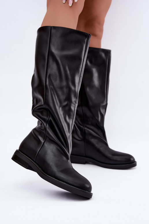 Slip-on knee-high boots with wide heels in black color Pavellea