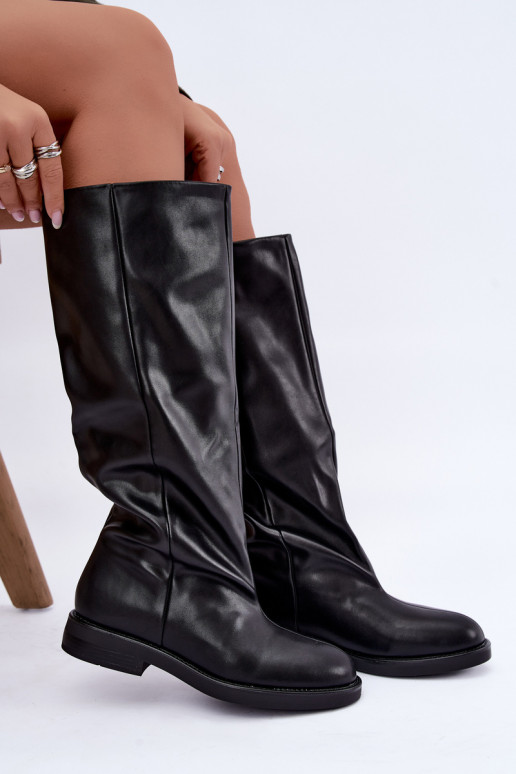 Slip-on knee-high boots with wide heels in black color Pavellea