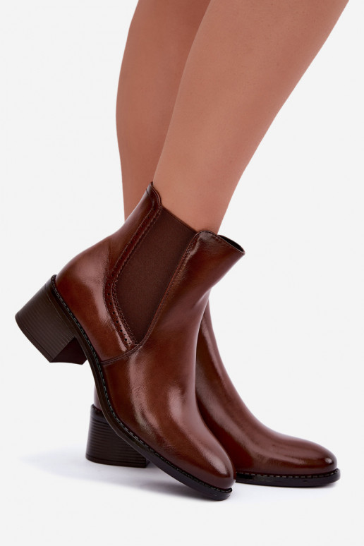 Stylish women's ankle boots in brown color Dalmora