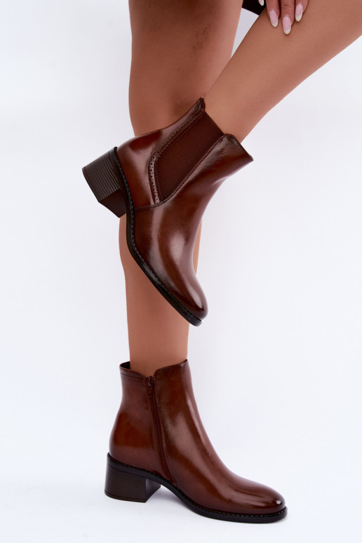 Stylish women's ankle boots in brown color Dalmora