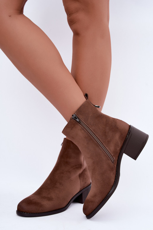 Warm sand-colored ankle boots with low heel Merselia