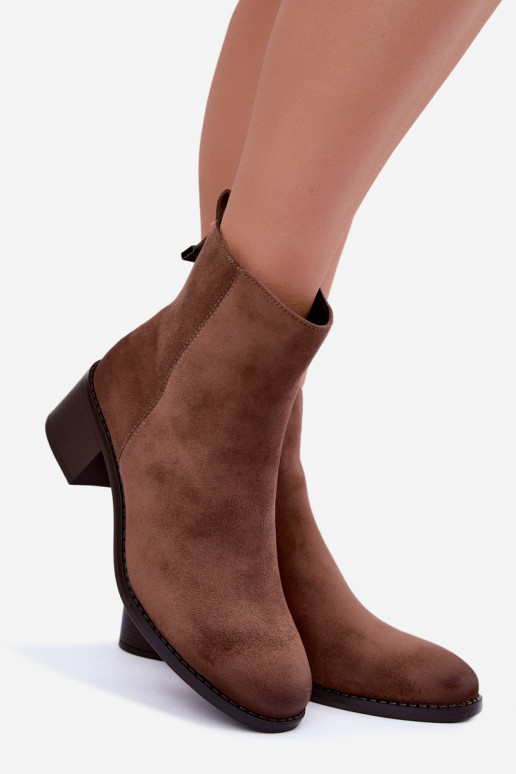 Warm sand-colored ankle boots with low heel Merselia