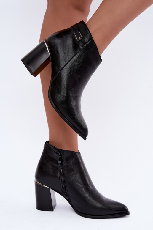 Warm black ankle boots with heels and decorative straps Irmelle