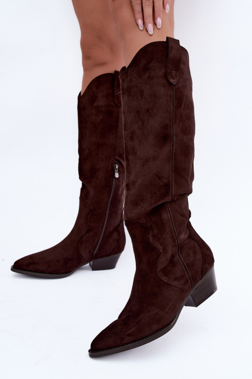 Warm knee-high cowboy-style boots with heels in brown Renissa