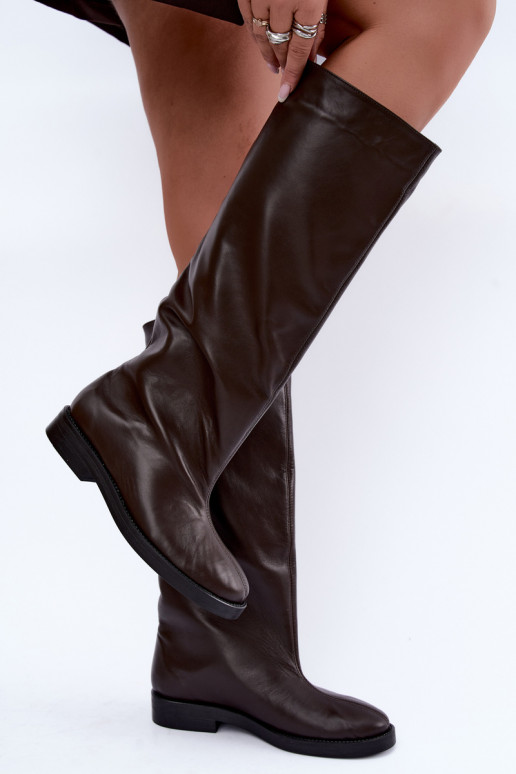 Warm leather knee-high boots with wide heels in brown Zazoo 542