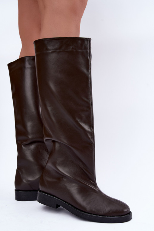 Warm leather knee-high boots with wide heels in brown Zazoo 542