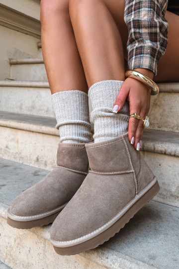 Warm snow boots made of faux suede with fur inside in sand color Amandine