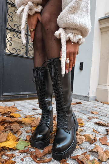 Warm women's knee-high boots with platform and laces in black Kasmina