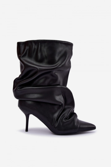 wrinkled warm slip-on ankle boots with thin heels in black color made of faux leather Greselle 2