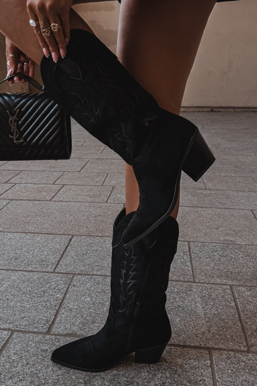Cowboy-style knee-high boots in black Jarissa