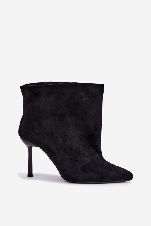 Slip-on ankle boots with thin heels in black Kamea