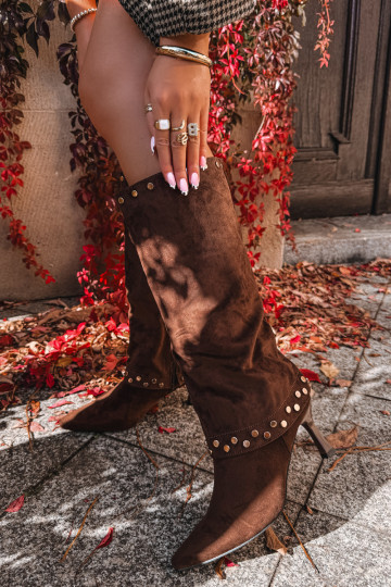 Brown insulated long boots with decoration Tai turiris