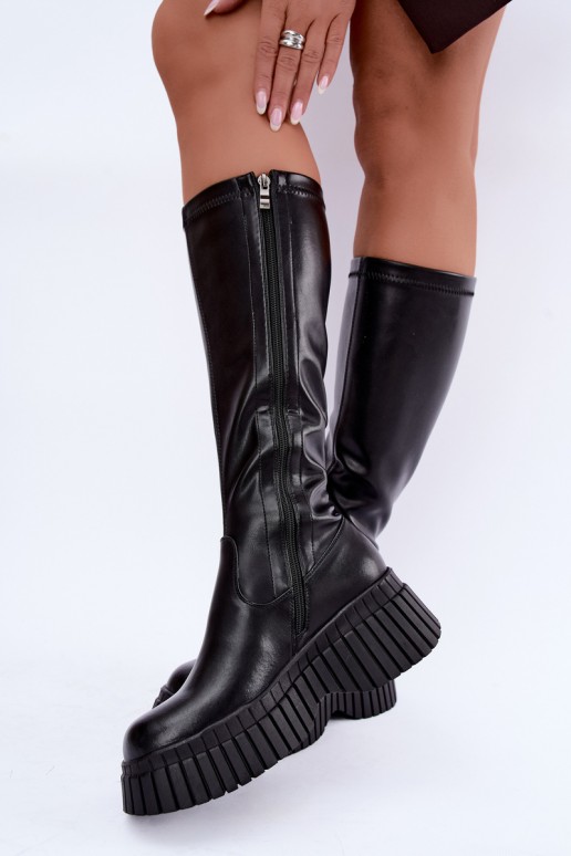 Black knee-high boots with platform Haldora