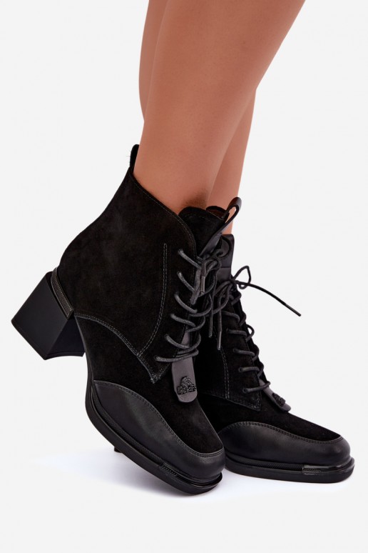 lace-up insulated ankle boots made of faux suede Artiker 59C0116 in black