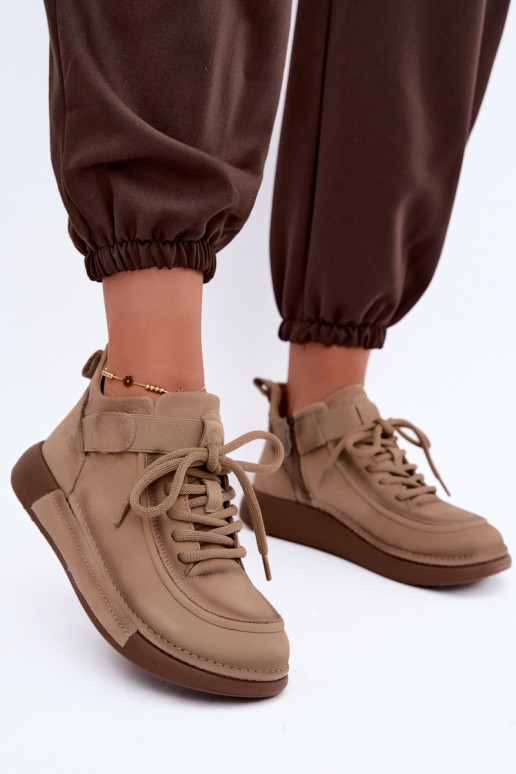 insulated ankle boots made of natural leather Lee Cooper LCJ-26-19-4603 in chaki color