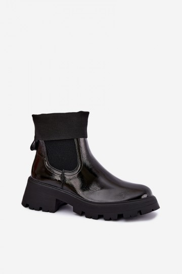 stylish ankle boots with patent effect in black color Sevella