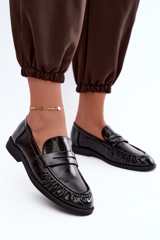 patent loafers with ruffles in black color Hellenne