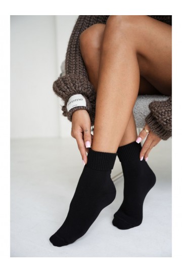 Women's fluffy socks with loose cuffs in black