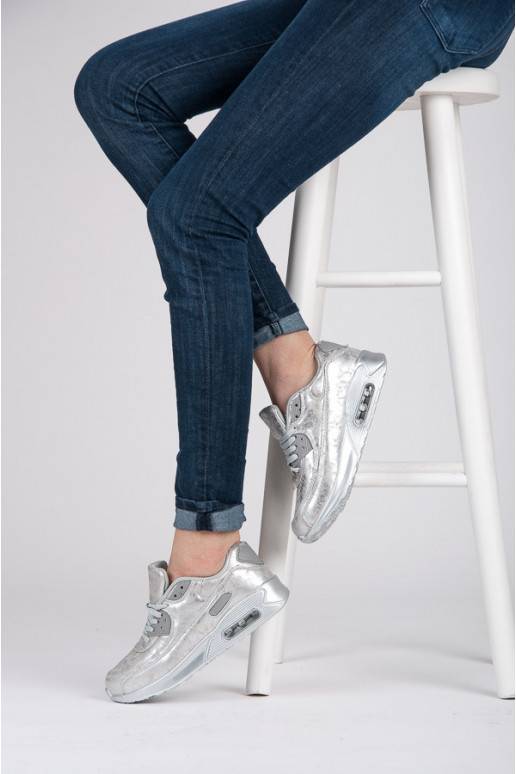 Masywne srebrne buty sportowe 1-7S
