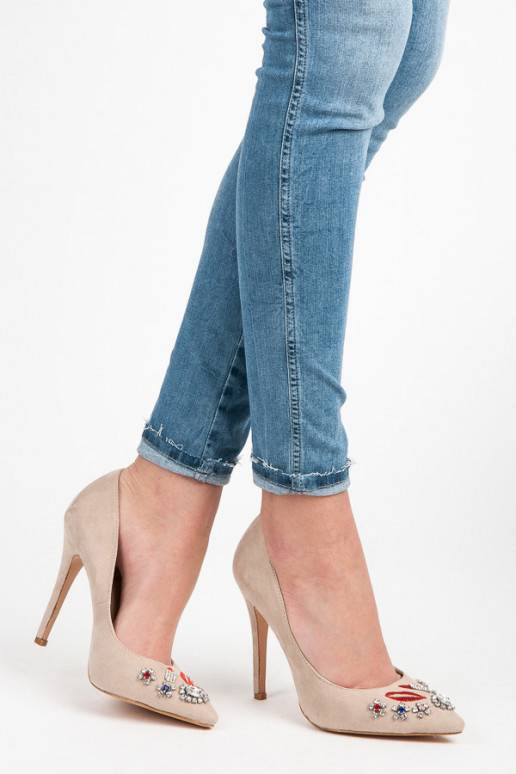 Zomšiniai smėlio spalvos bateliai su siuvinėtomis ir blizgiomis detalėmis WL119BE  - 1