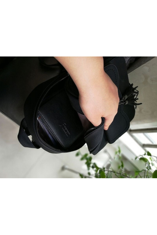 Stilinga juoda mini kuprinė su kutais  - 4 Stilinga juoda mini kuprinė su kutais  - 4