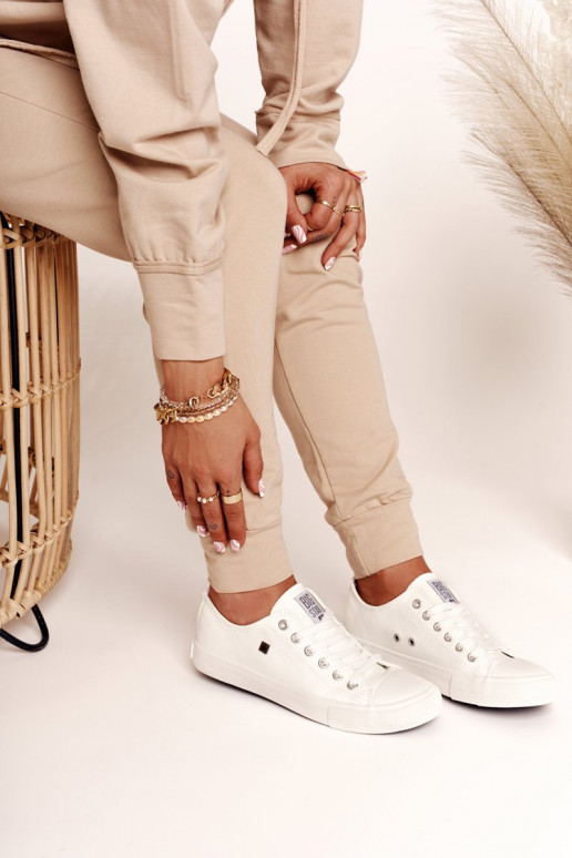 Iš natūralios odos laisvalaikio batai... Iš natūralios odos laisvalaikio batai...