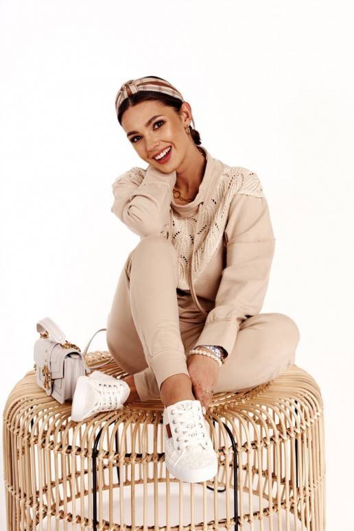 Sportbačiai su nėrinių motyvais... Sportbačiai su nėrinių motyvais...