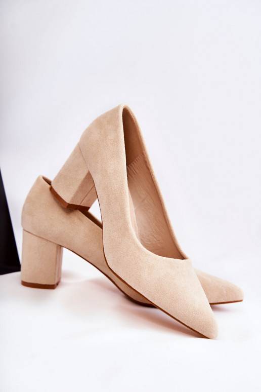 Classic Suede Pumps On A Heel Beige... Classic Suede Pumps On A Heel Beige...