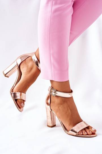 Classic Leather Sandals On Block Heel Laura Messi Champagne