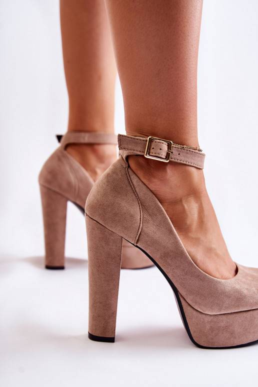 Suede Pumps On The Platform Beige from Gottie