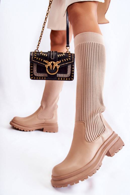 Dryžuoti ilgaauliai batai su plačiais... Dryžuoti ilgaauliai batai su plačiais...