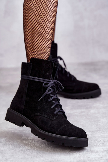 Suede boots with a zipper...