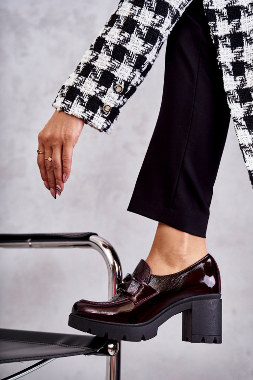 Elegant shoes on a pillar With Silver... Elegant shoes on a pillar With Silver...