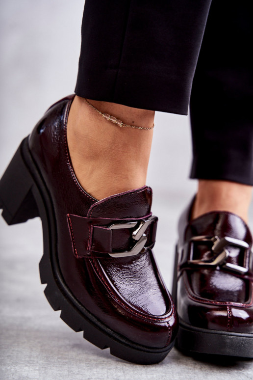 Elegant shoes on a pillar With Silver... Elegant shoes on a pillar With Silver...