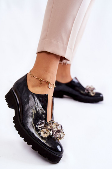 Elegant lacquered shoes...