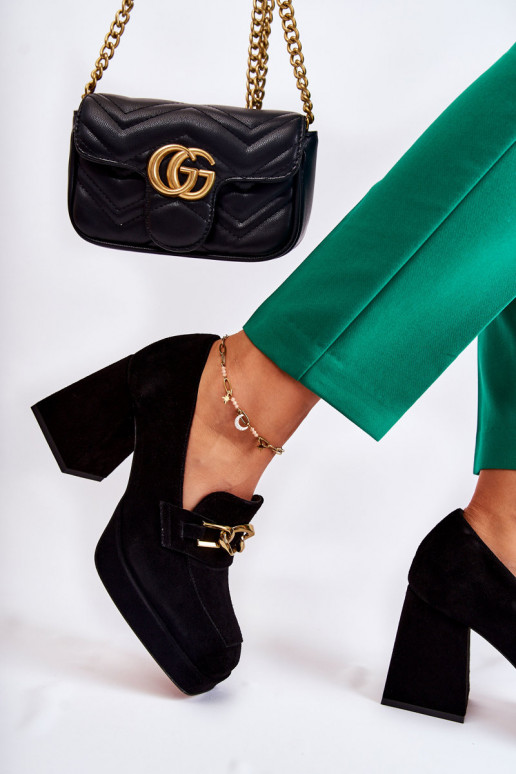 Suede Pumps With A Decorative Chain Laura Messi Black