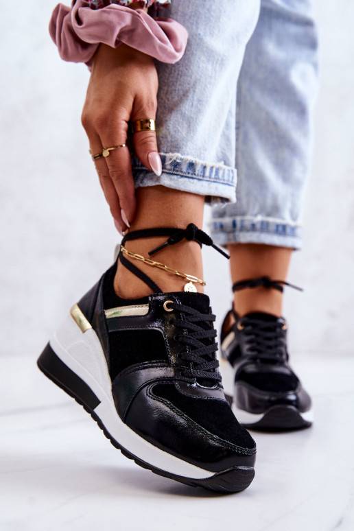 Leather sports shoes on a wedge Black... Leather sports shoes on a wedge Black...