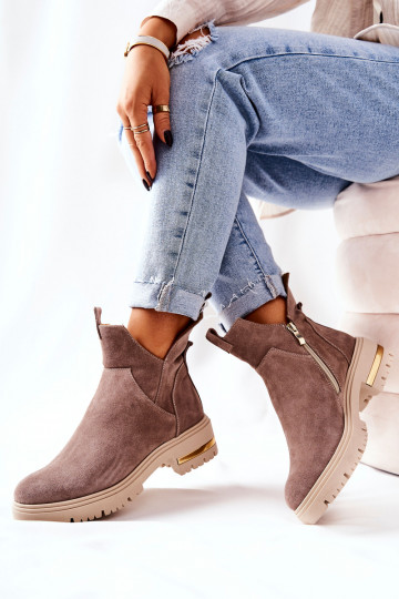 Padded boots opening... 2