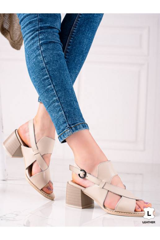 Genuine leather sandals on the heel... Genuine leather sandals on the heel...