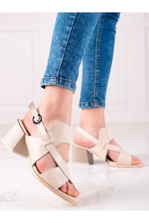 Genuine leather sandals on the heel... Genuine leather sandals on the heel...